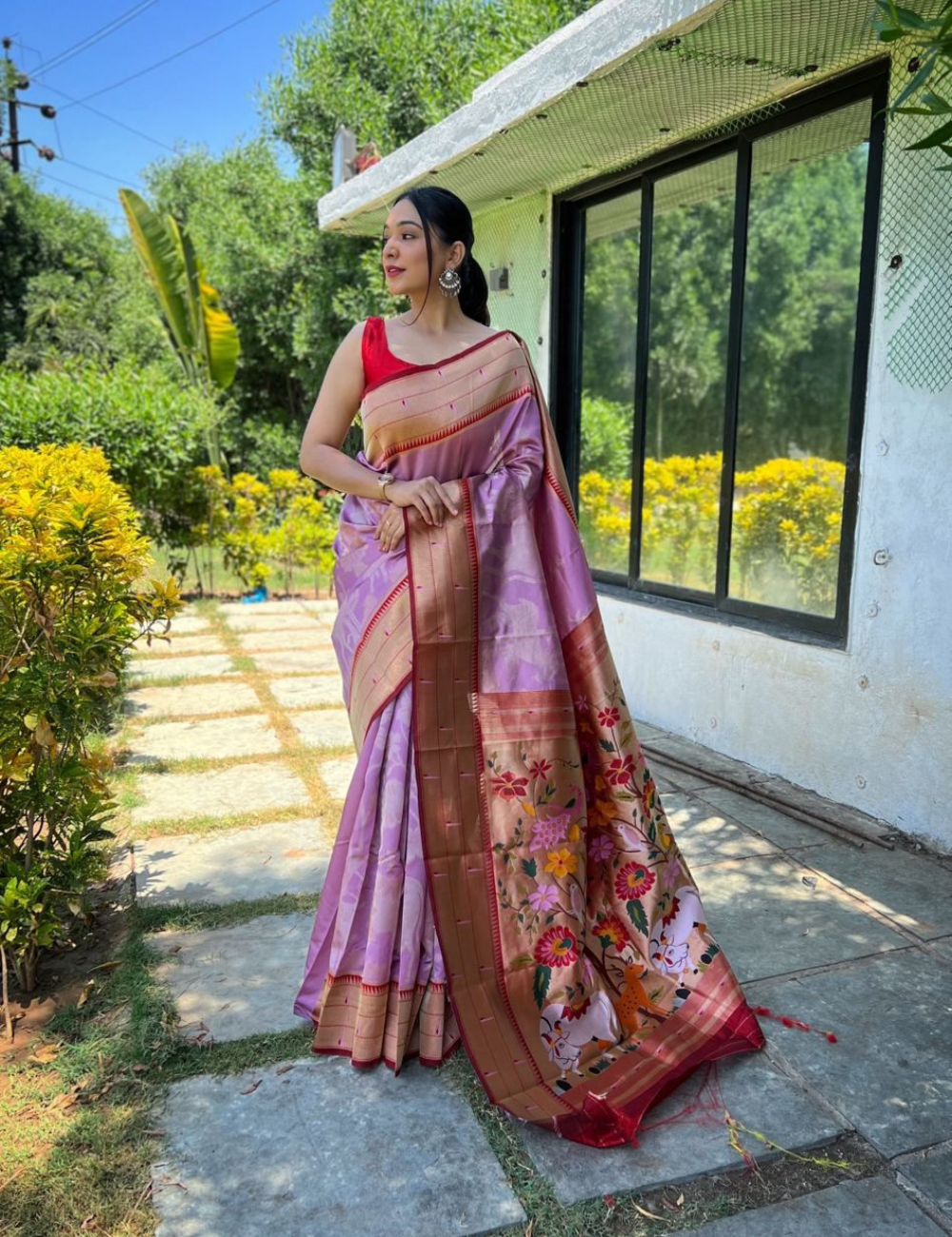 Graceful Lavender red Silk Blend Saree with Traditional golden Zari Border
