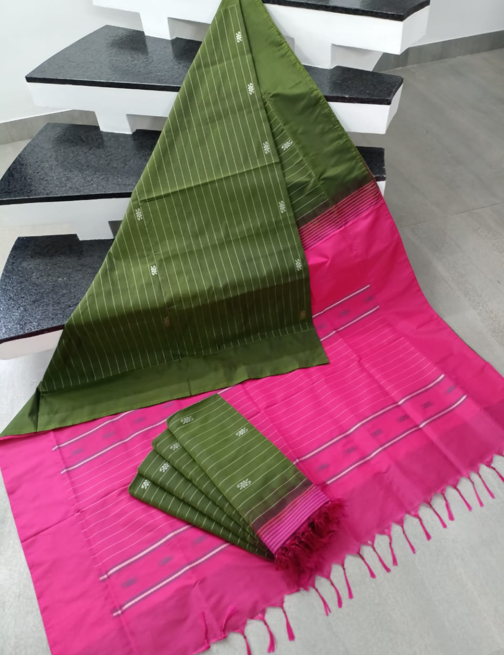 Olive Green Body with Vibrant Pink Pallu